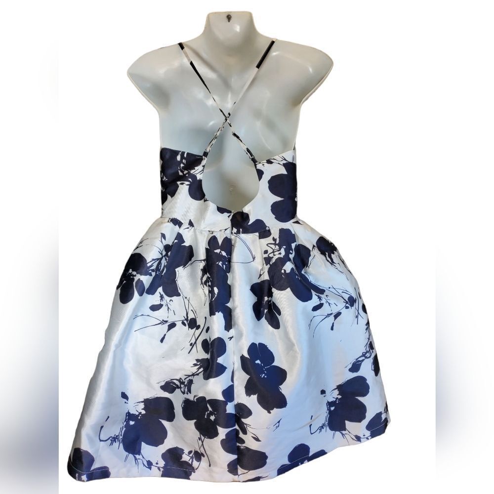 L"ATISTE BY AMY floral cocktail dress M - Picture 4 of 11